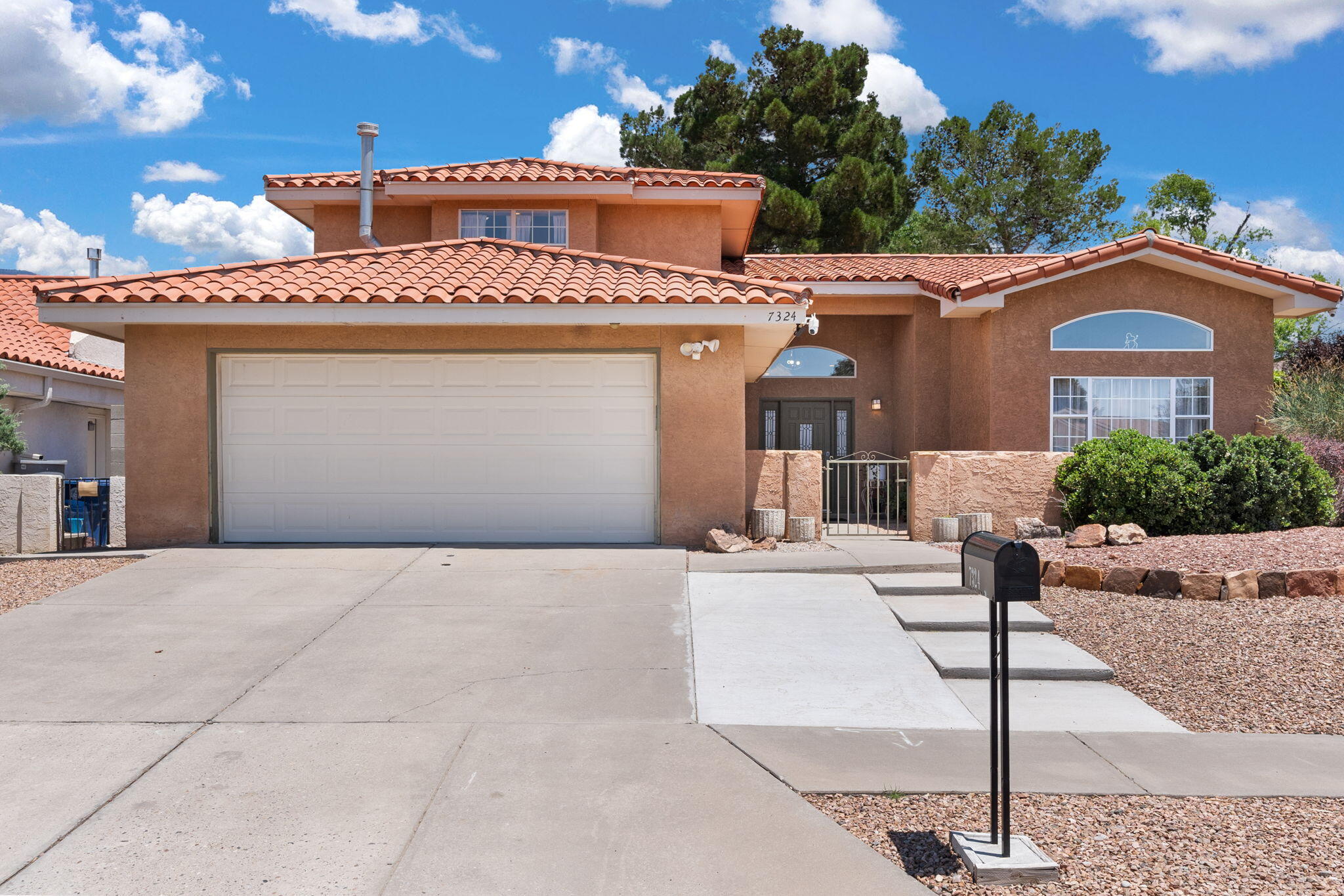 View Albuquerque, NM 87109 house