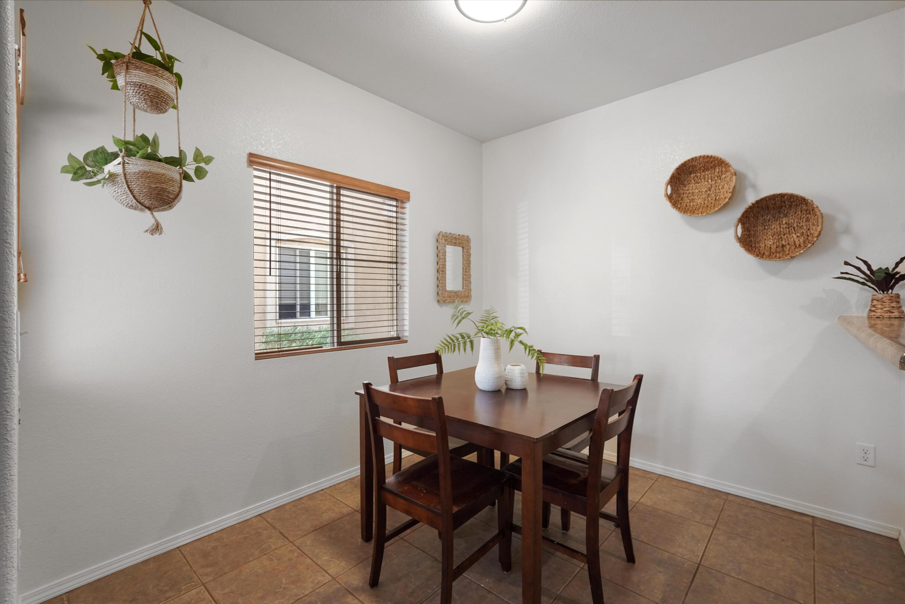 6800 Vista Del Norte Road NE 1114