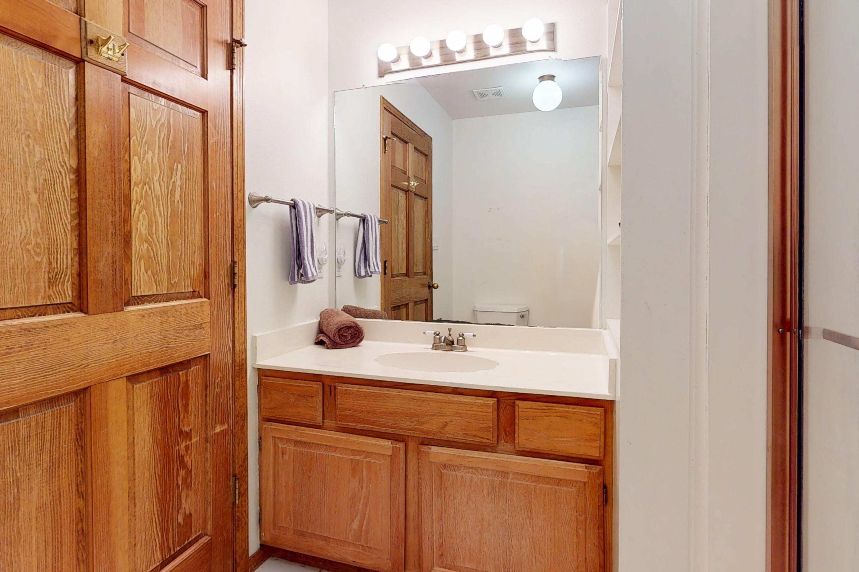 52 Avenida Del Sol, Cedar Crest, New Mexico image 27