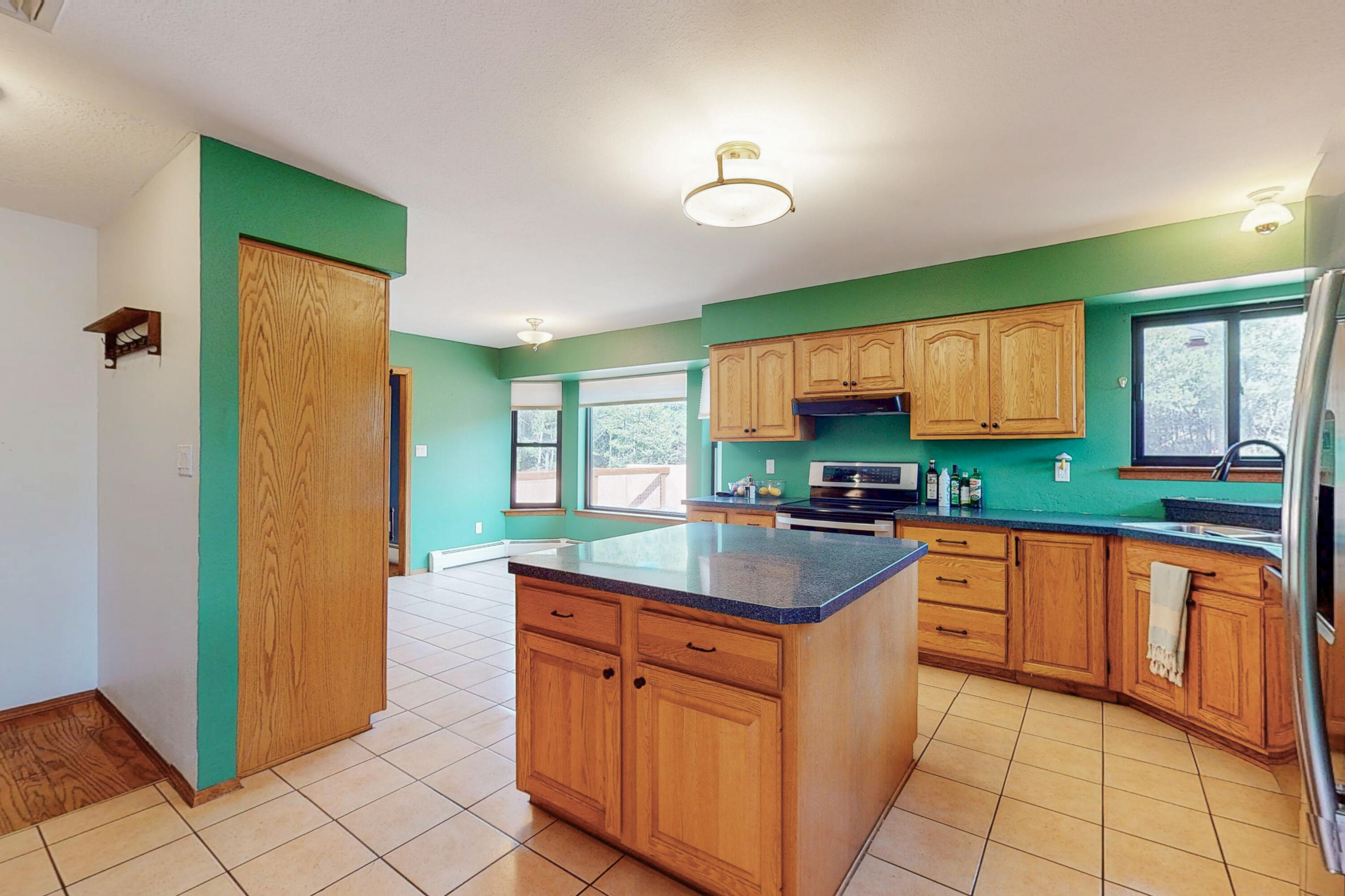 52 Avenida Del Sol, Cedar Crest, New Mexico image 3