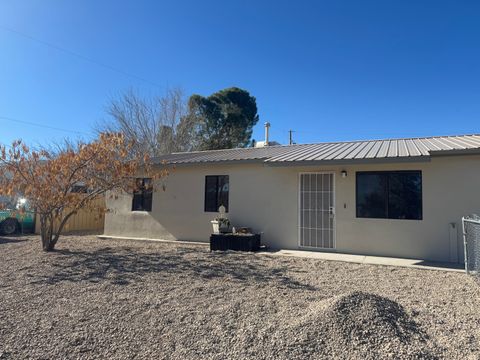 Photo of 503 N Eleventh Street, Belen, NM 87002 (MLS # 1096599)