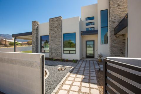 Photo of 12300 Carmel Avenue NE, Albuquerque, NM 87122 (MLS # 1102155)