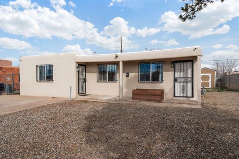 Homes For Sale - 8013 Kathryn Avenue<br/> Bernalillo County, Albuquerque, NM 87108