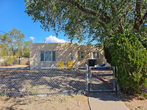 2446 Alvarado Drive NE Albuquerque NM 87110