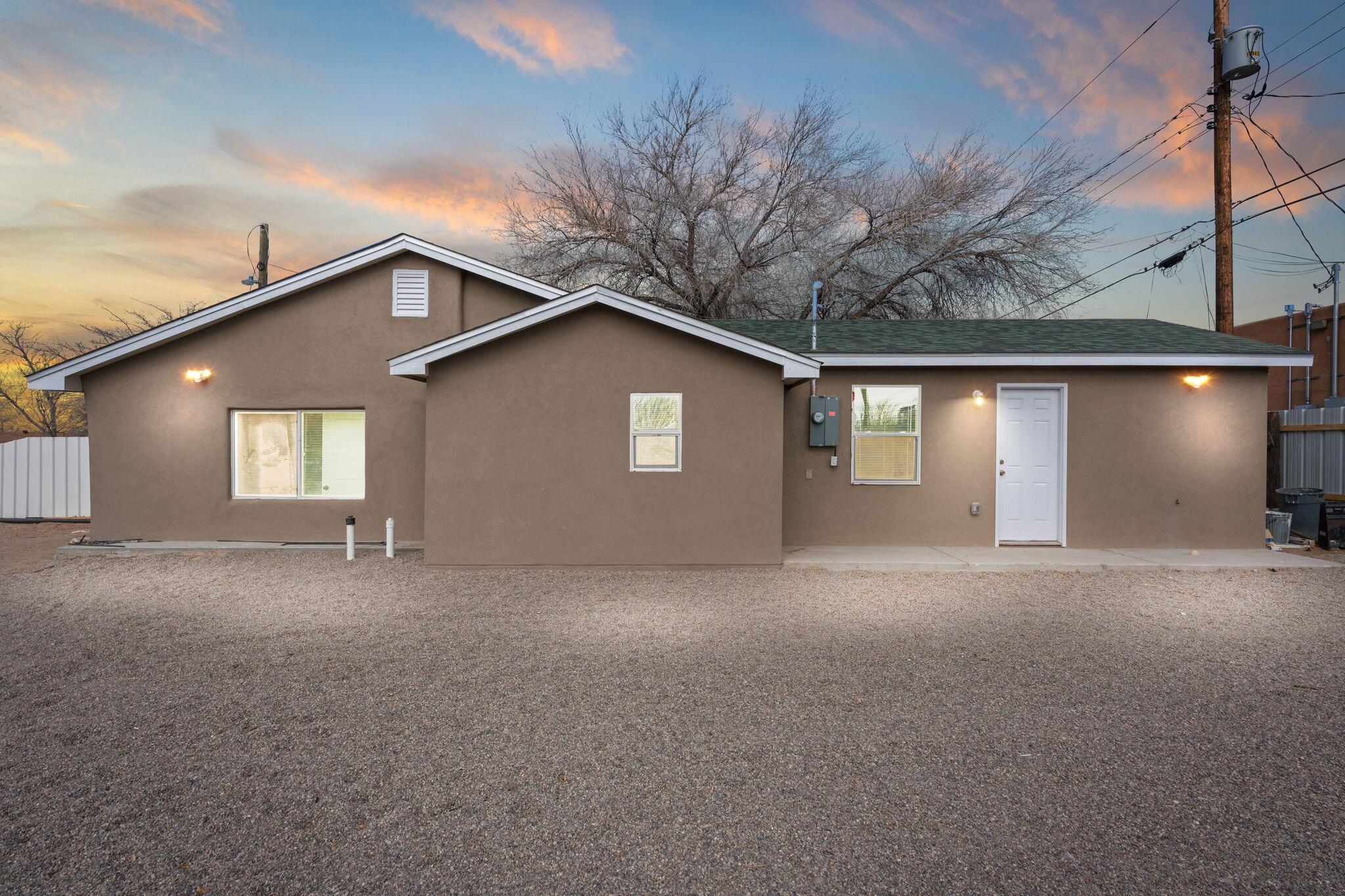 1512 John Street, Albuquerque, New Mexico image 1