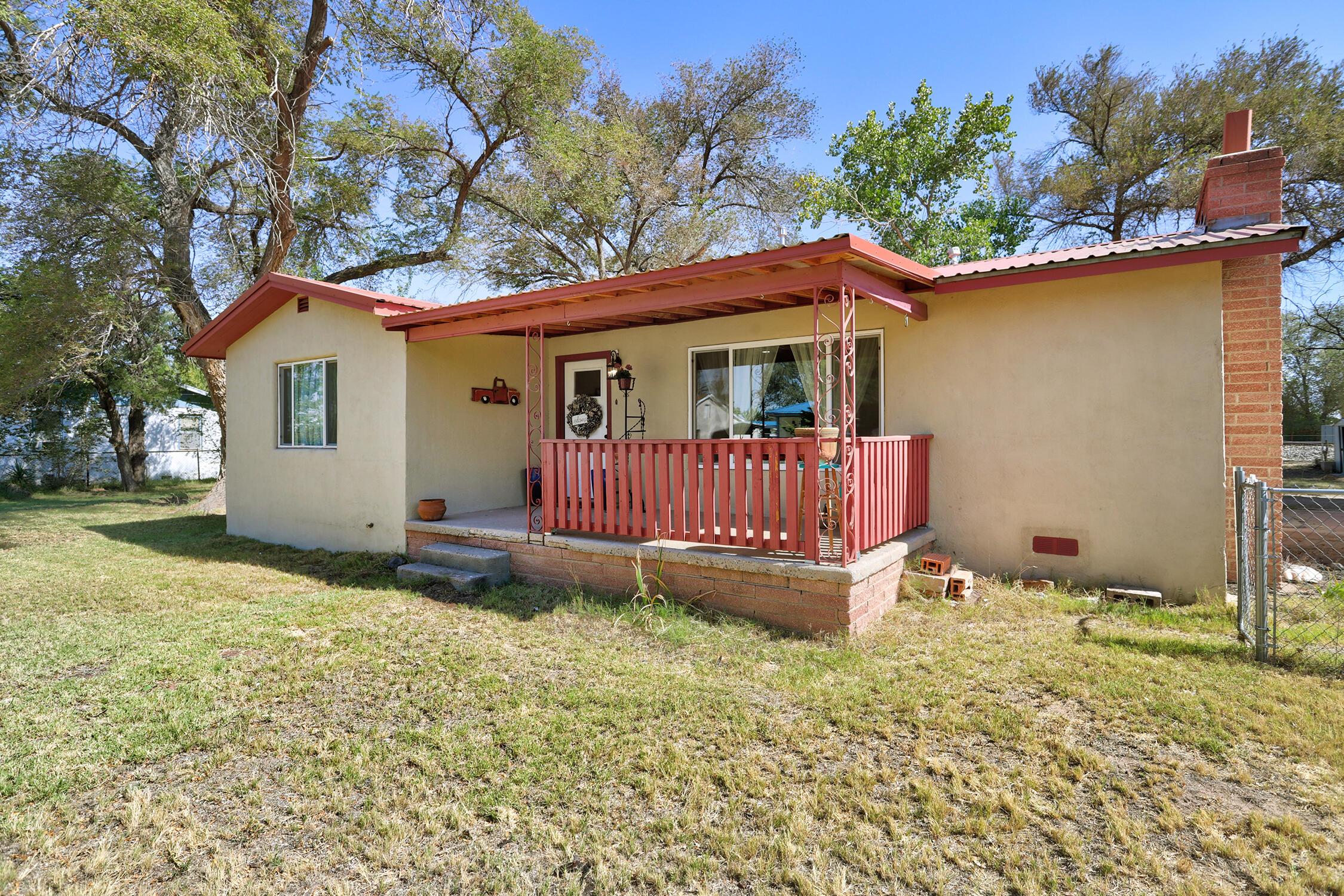 205 Rosedale Circle, Belen, New Mexico image 1