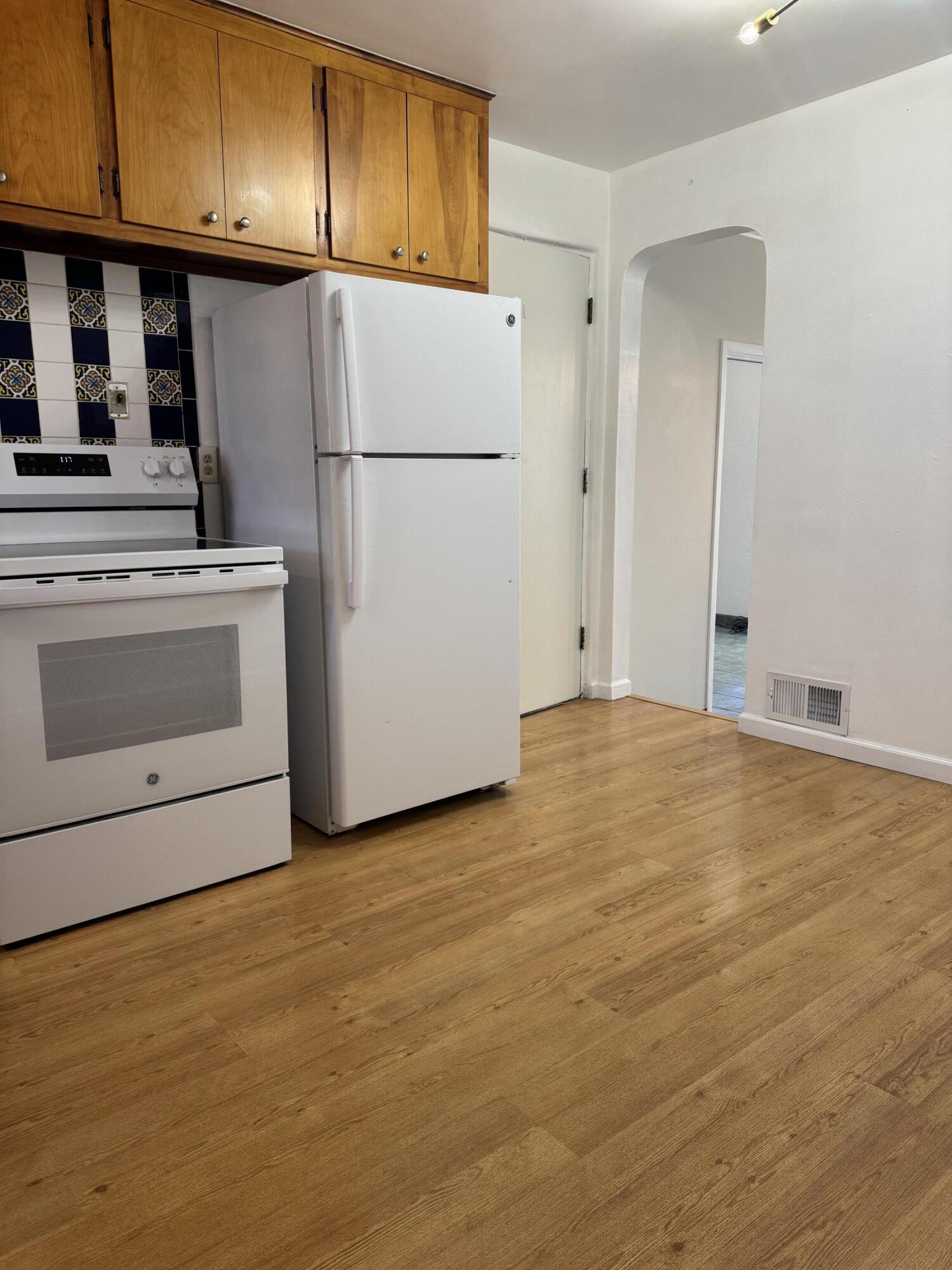 445 Graceland Drive SE