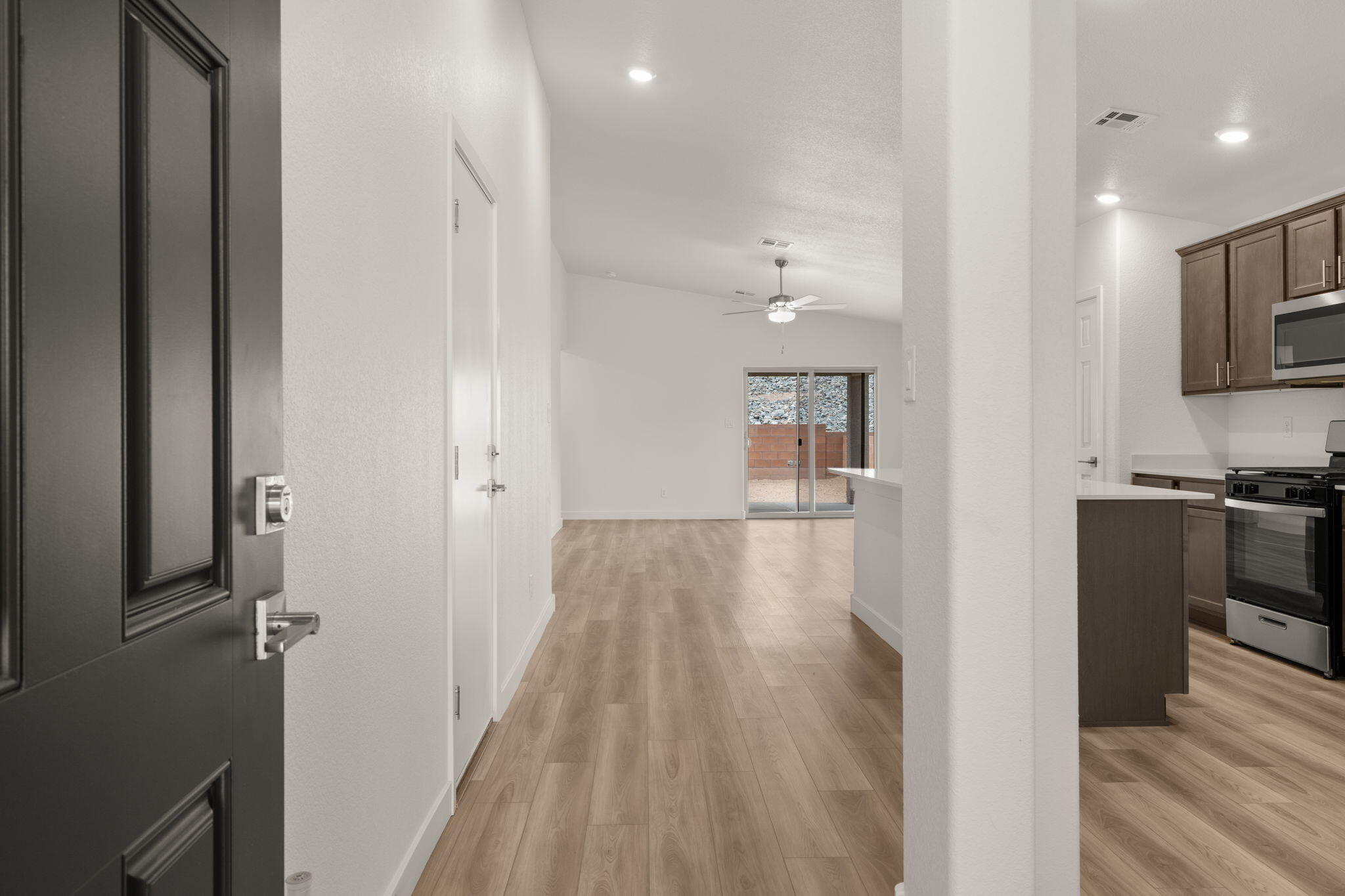 1625 Saddleback Trail NE