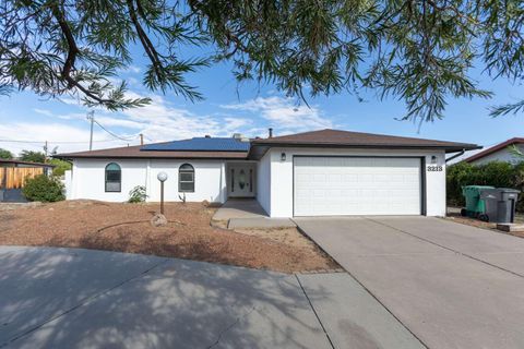Photo of 3213 SUE Circle SE, Rio Rancho, NM 87124 (MLS # 1091813)