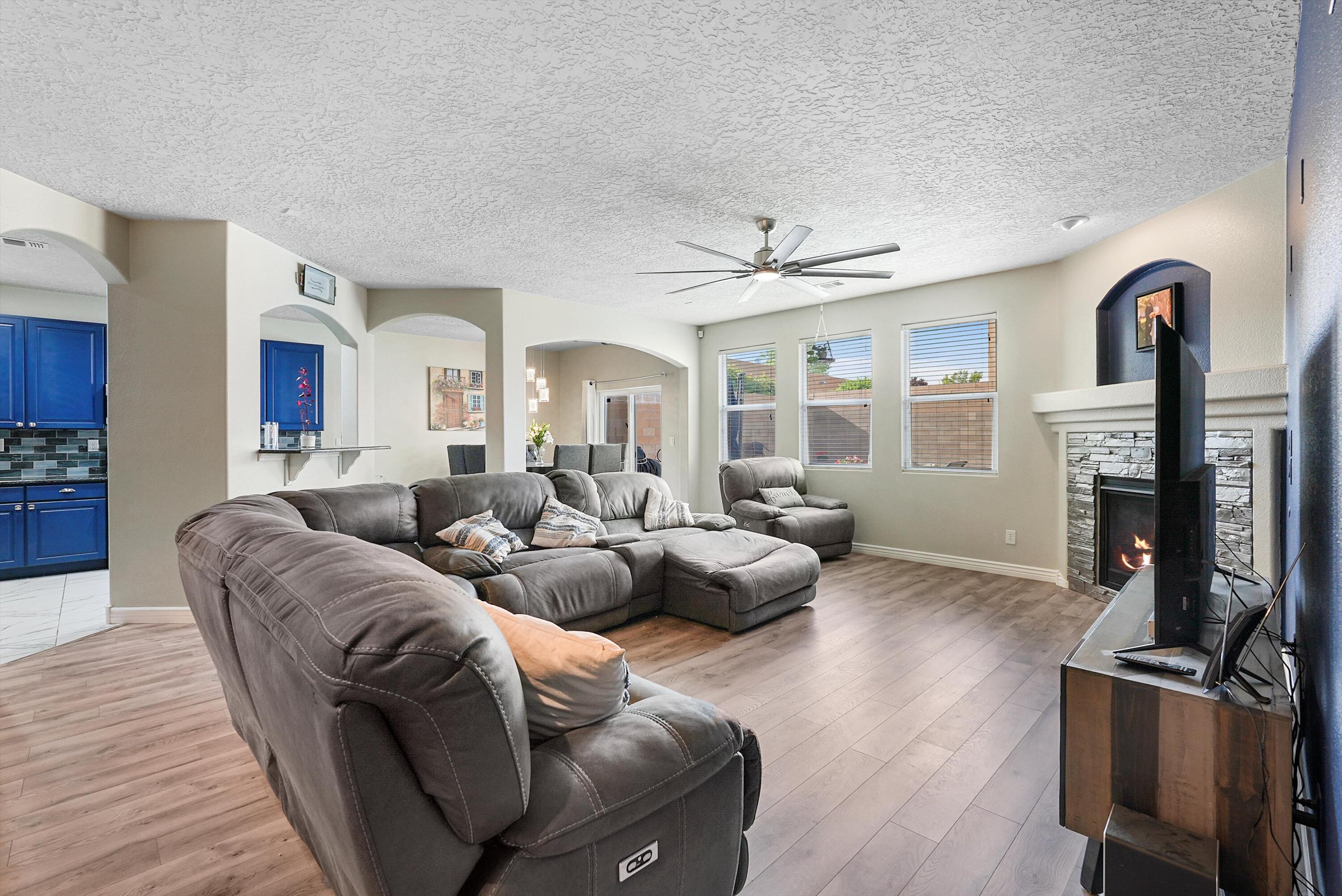 2203 Via Esterlina Avenue, Rio Rancho, New Mexico image 27