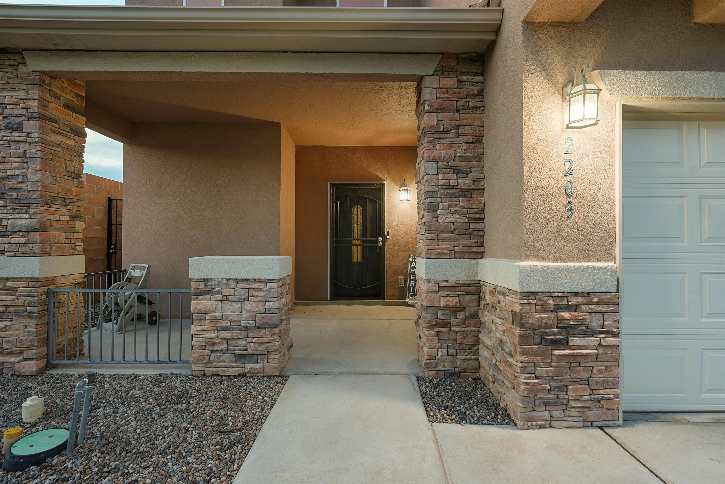 2203 Via Esterlina Avenue, Rio Rancho, New Mexico image 2