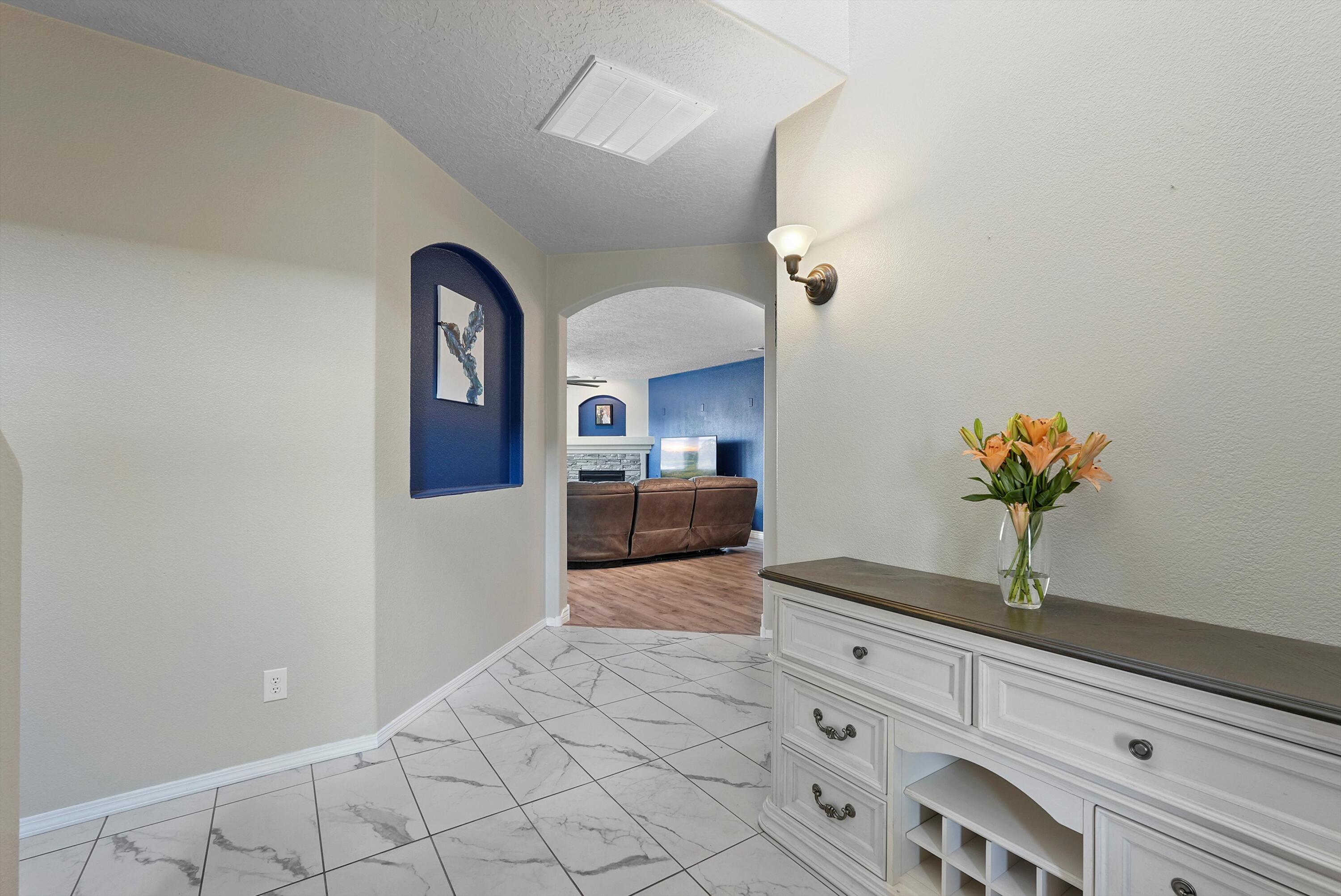 2203 Via Esterlina Avenue, Rio Rancho, New Mexico image 3