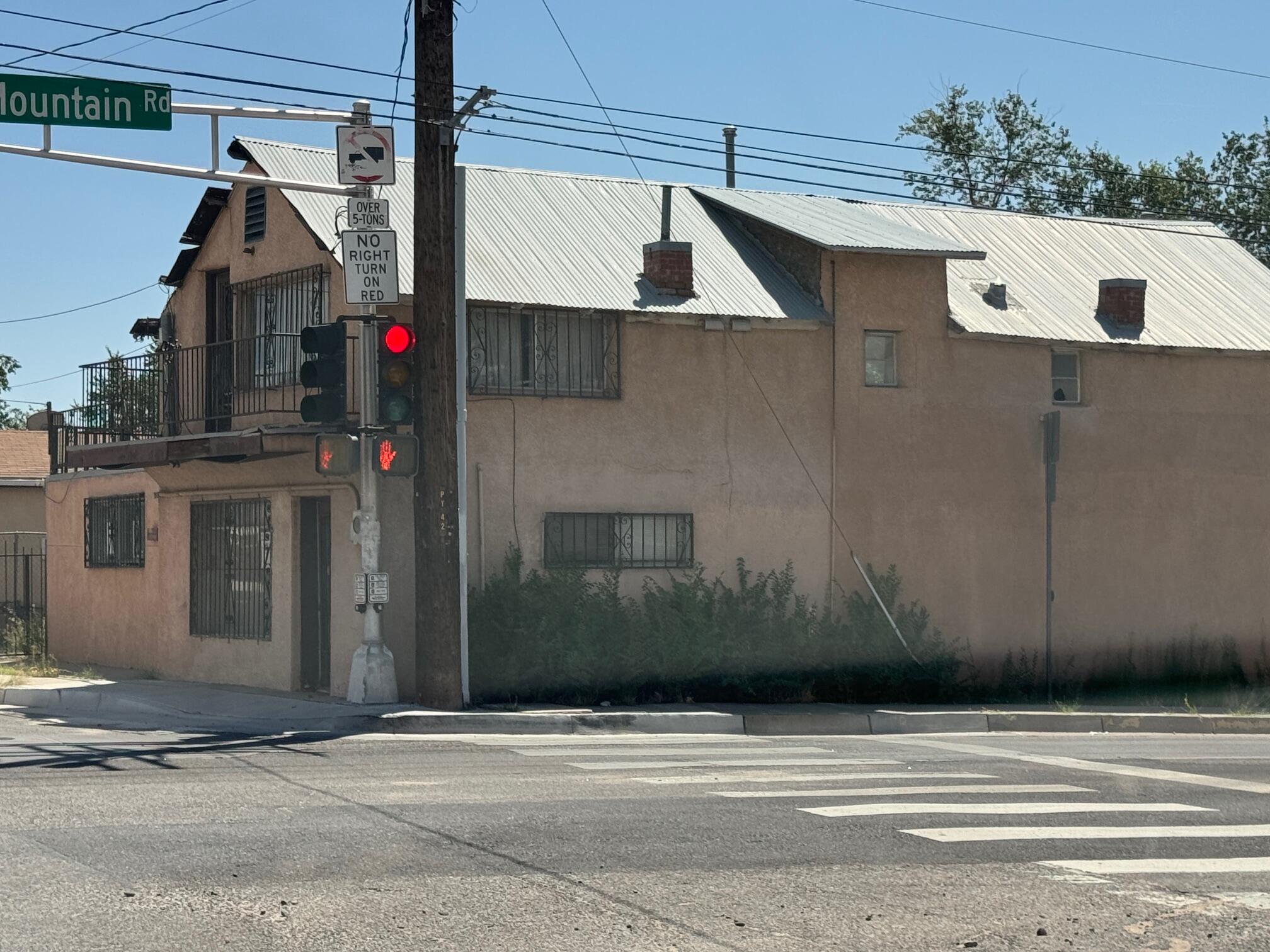 500 Mountain Road, Albuquerque, New Mexico image 9