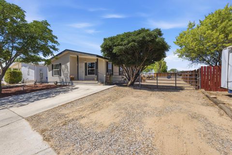 Photo of 9209 Red Rock Road SW, Albuquerque, NM 87121 (MLS # 1104589)