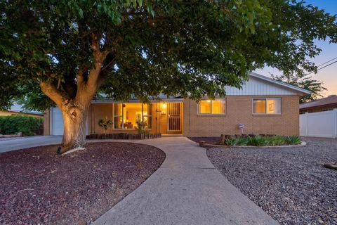 Photo of 3006 Carolina Street NE, Albuquerque, NM 87110 (MLS # 1106982)