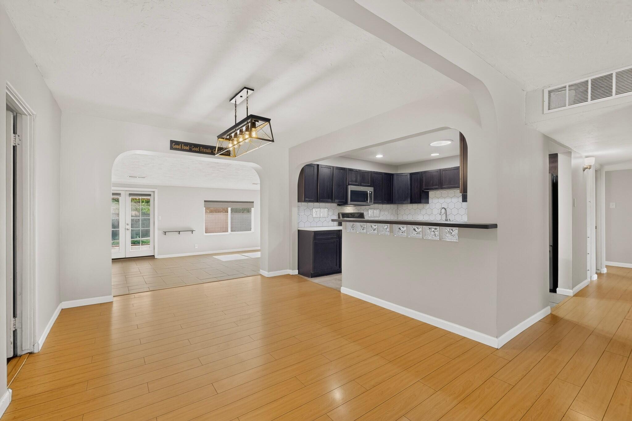 2506 General Bradley Street NE