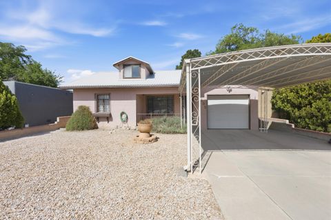 Photo of 409 Valencia Drive NE, Albuquerque, NM 87108 (MLS # 1102688)