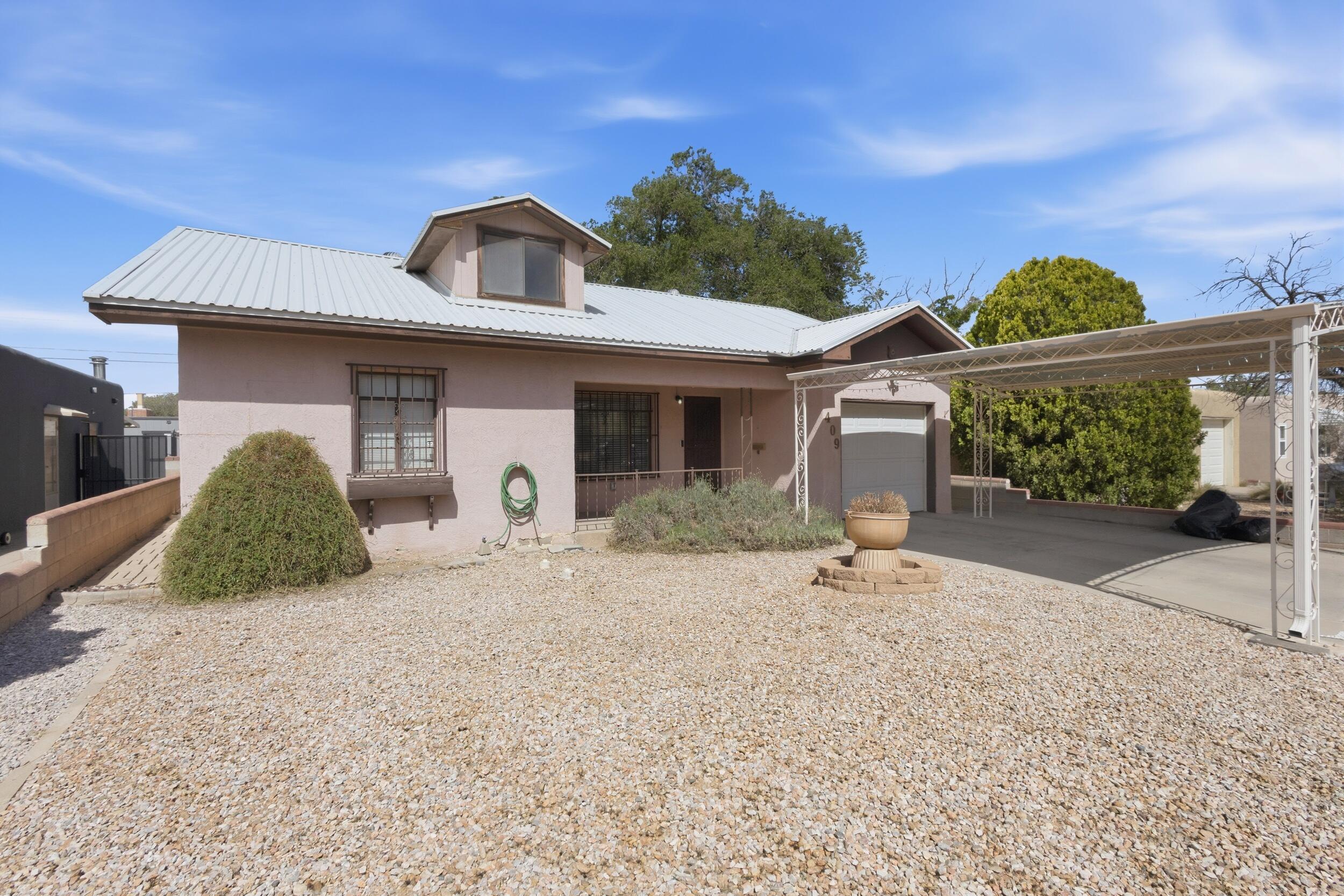 409 Valencia Drive NE
