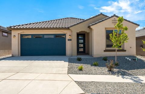 Homes For Sale - 8328 Vonnegut Lane<br/> Albuquerque, NM 87120
