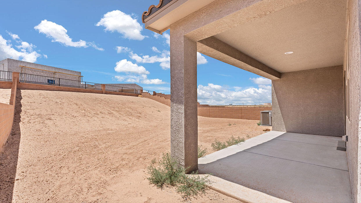 1465 Alto Colores Street, Los Lunas, New Mexico image 27