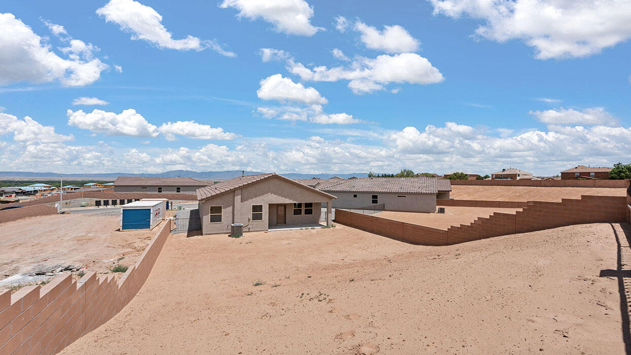 1465 Alto Colores Street, Los Lunas, New Mexico image 26