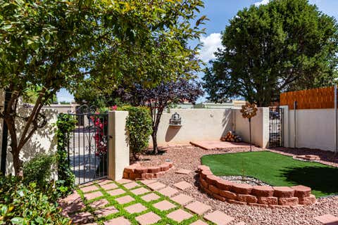 Homes For Sale - 6930 Arvilla Place<br/> Albuquerque, NM 87110