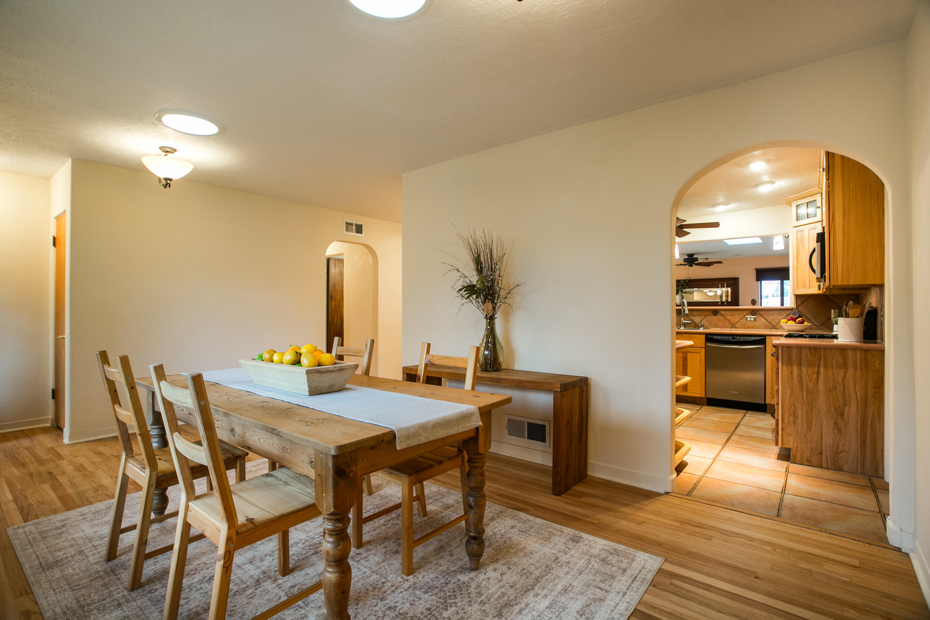 713 CALIFORNIA Street SE