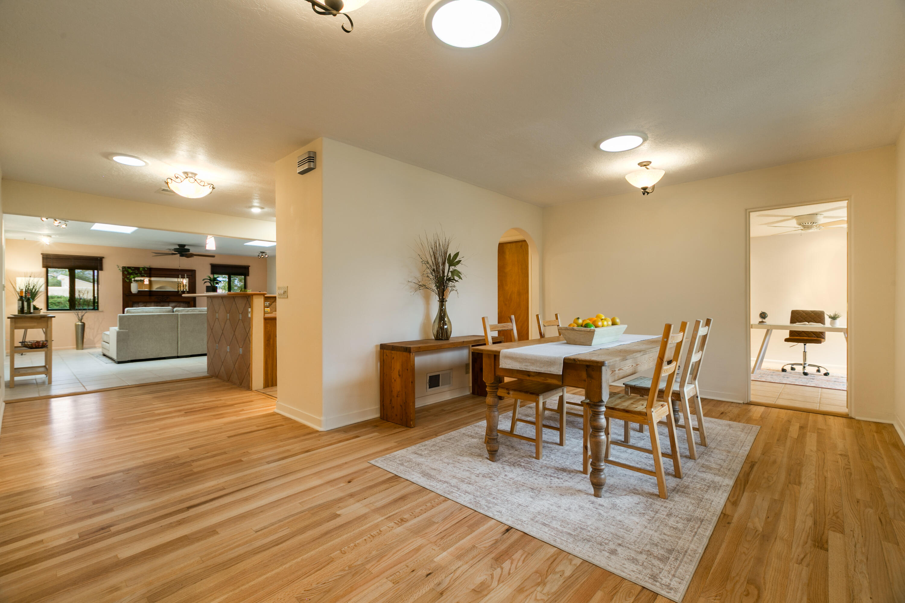 713 CALIFORNIA Street SE