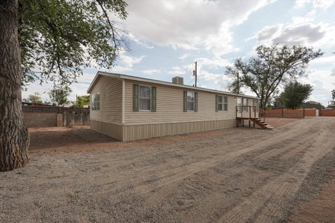 Mobile Home For Sale - 2106 Perry Road<br/> Bernalillo County, Albuquerque, NM 87105