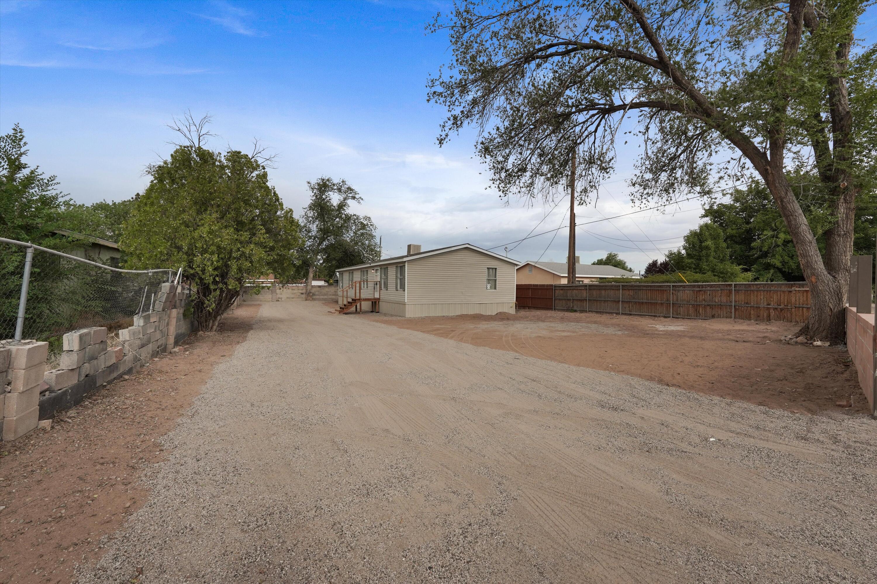 2106 Perry Road SW