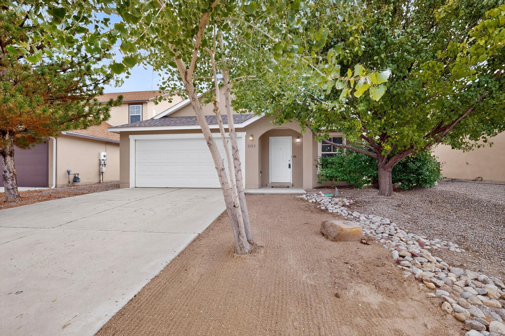 2102 N Ensenada Circle SE
