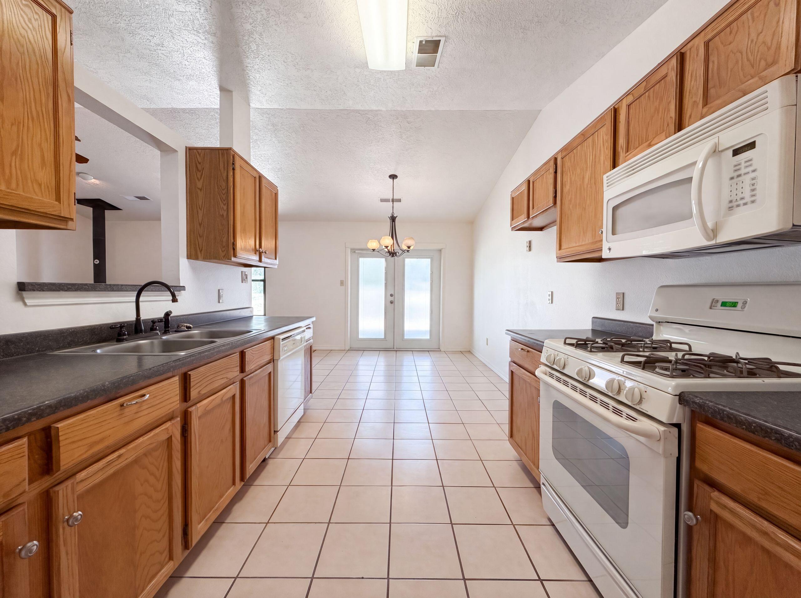 4417 Spanish Broom Court NW