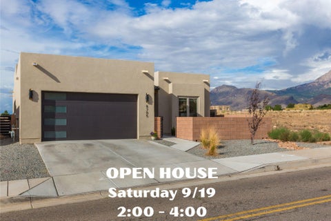 Photo of 8705 Signal Avenue NE, Albuquerque, NM 87122 (MLS # 1110922)