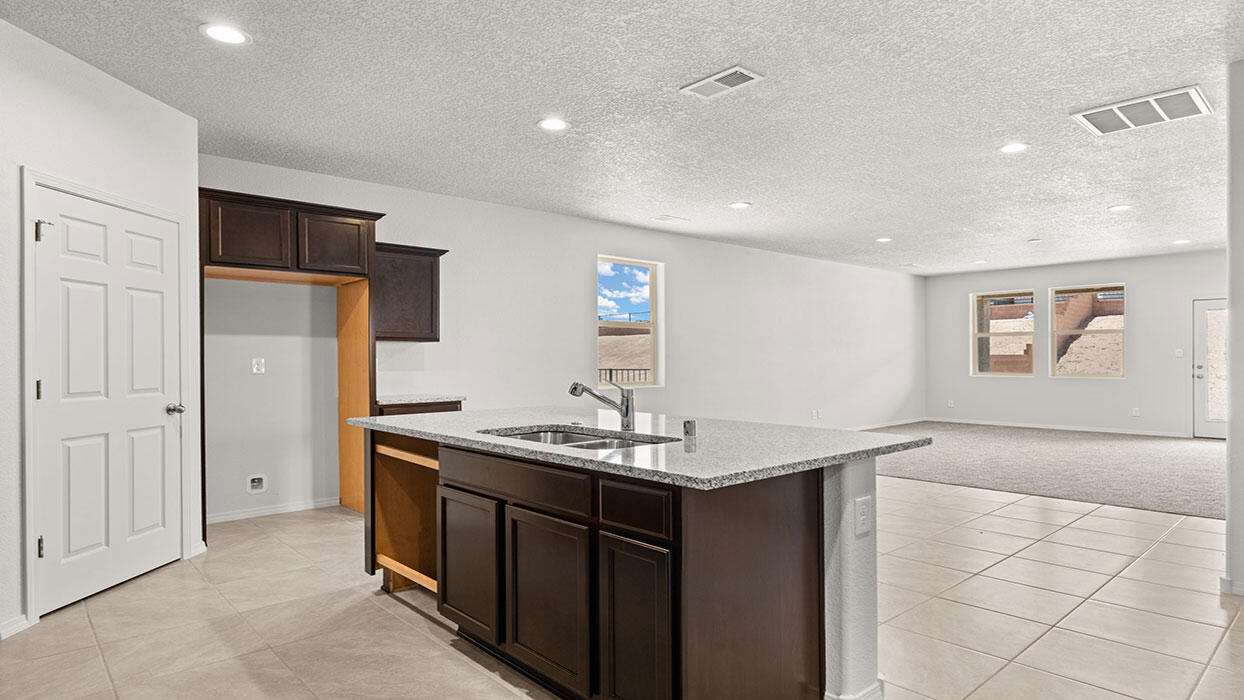 1660 Maggie Drive, Rio Rancho, New Mexico image 9
