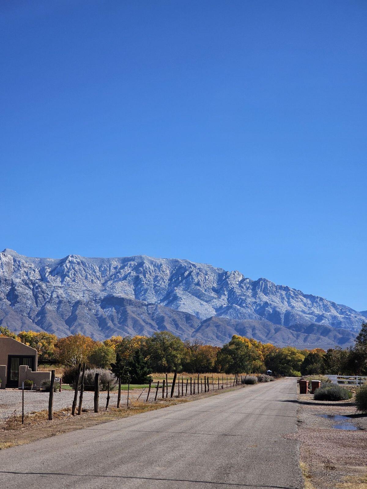 7 E Alary Lane, Corrales, New Mexico image 1