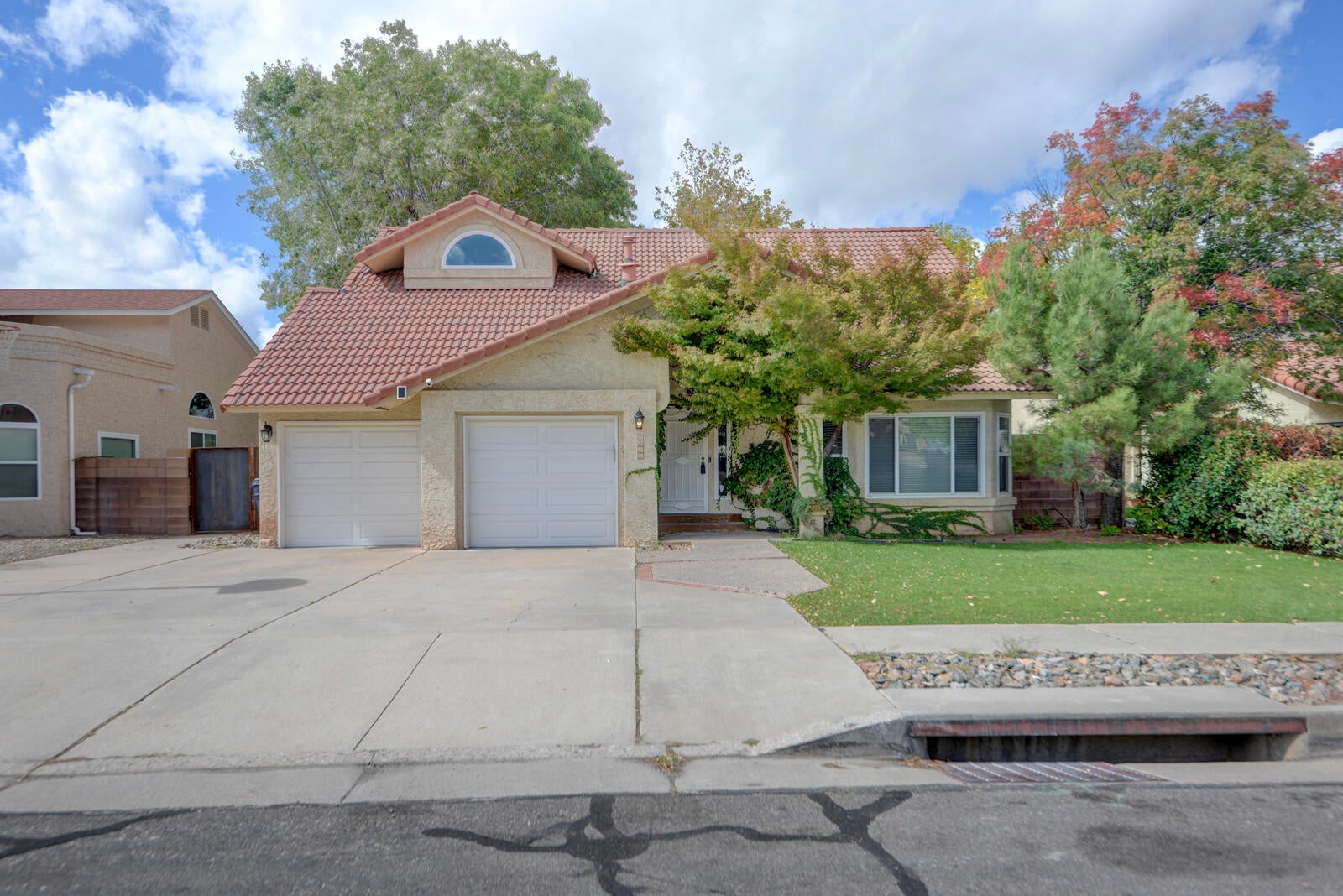 7615 Calhoun Drive NE