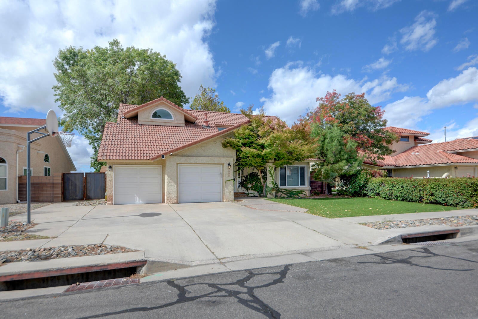 7615 Calhoun Drive NE