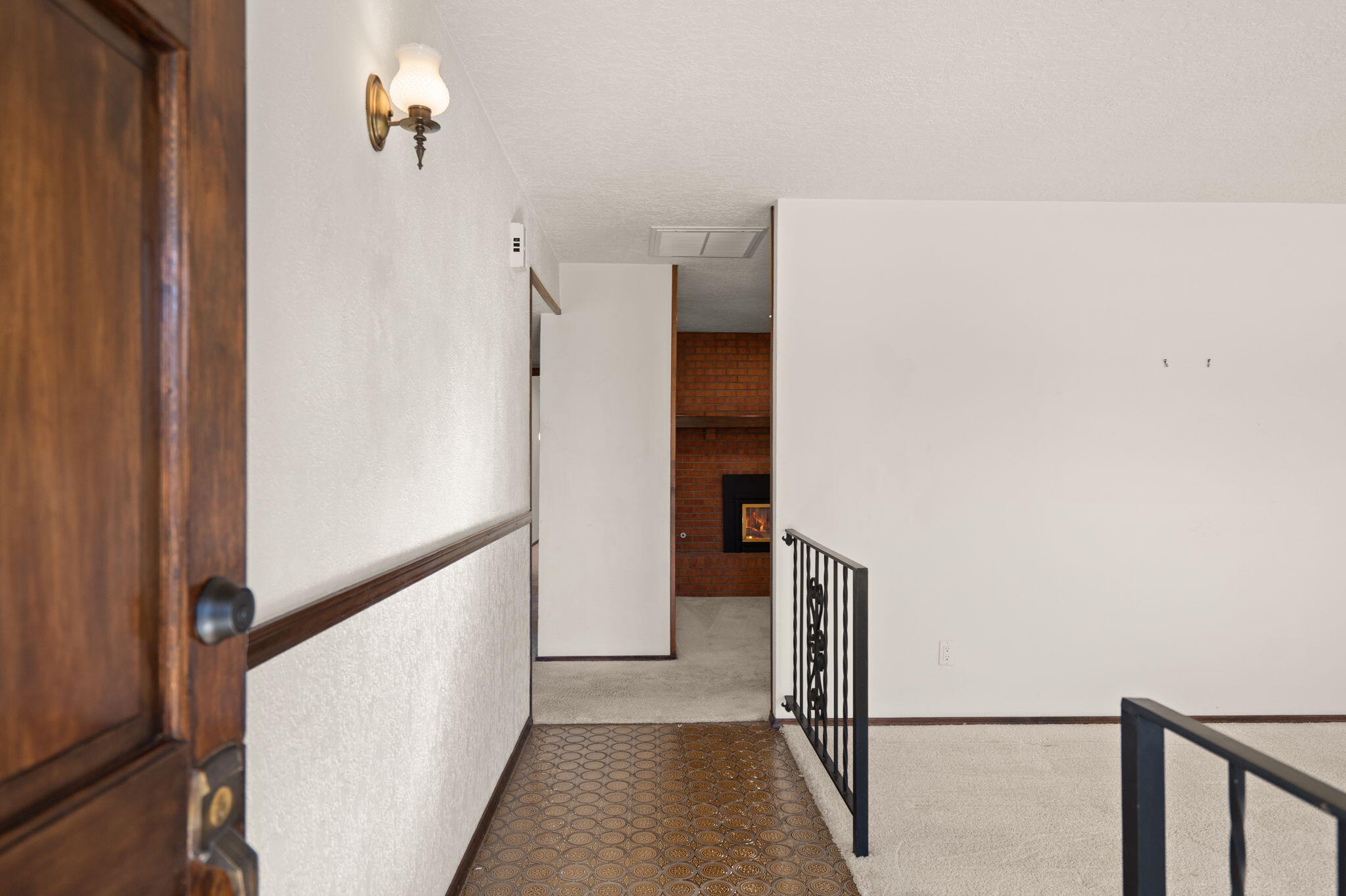 8219 San Francisco Road NE