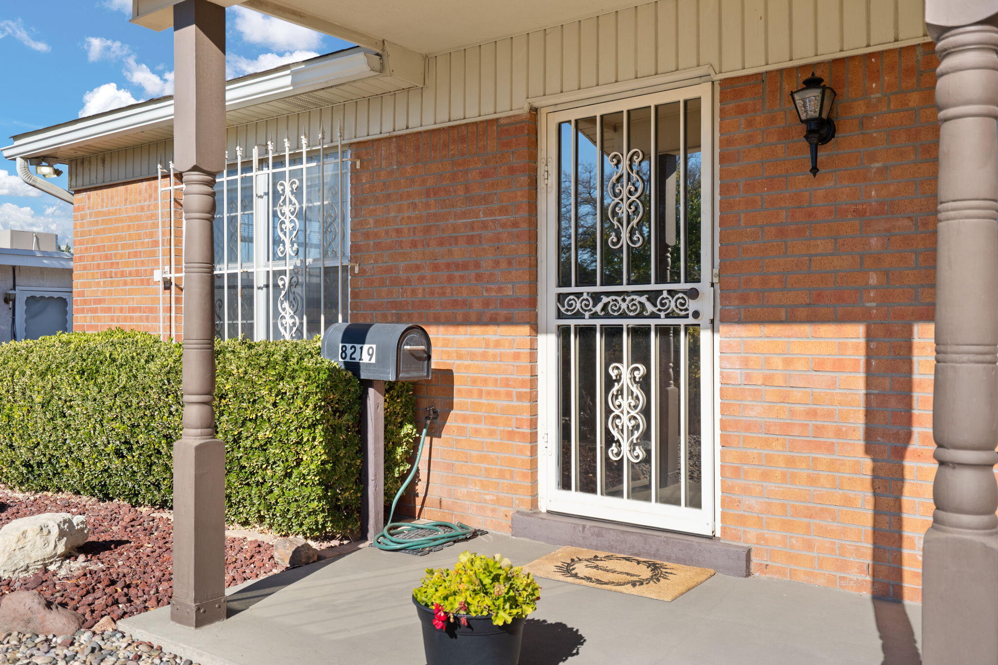 8219 San Francisco Road NE