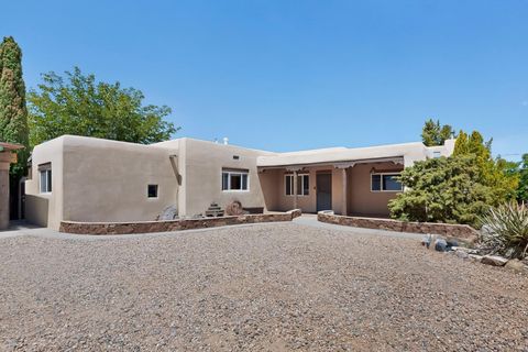 Photo of 1601 Vassar Drive SE, Albuquerque, NM 87106 (MLS # 1102157)
