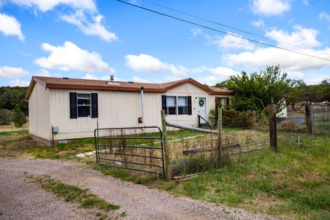Mobile Home For Sale - 52 Windmill Road<br/> Torrance County, Edgewood, NM 87015