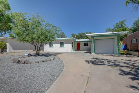 Homes For Sale - 324 Chula Vista Place<br/> Bernalillo County, Albuquerque, NM 87108