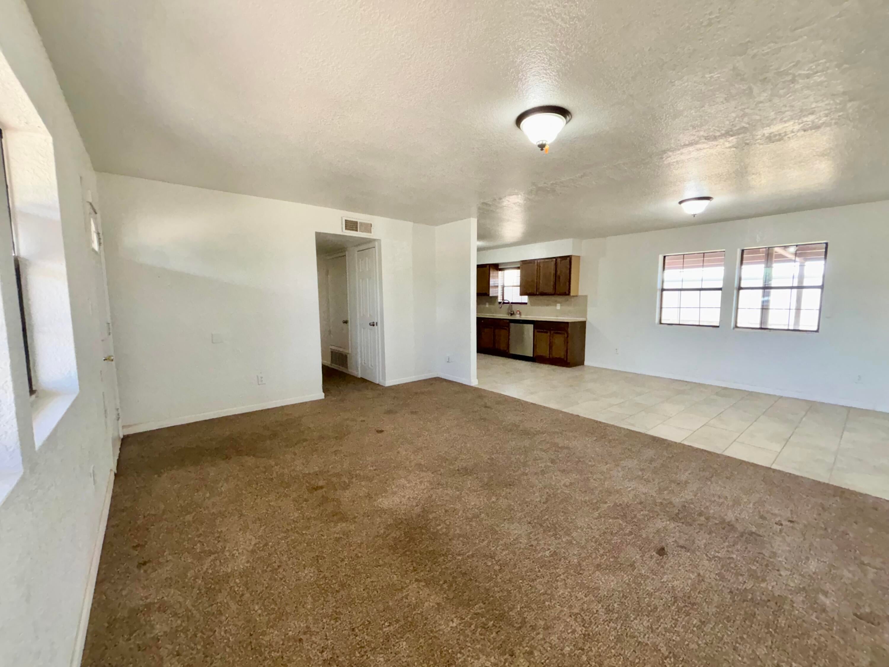 816 La Luz Drive