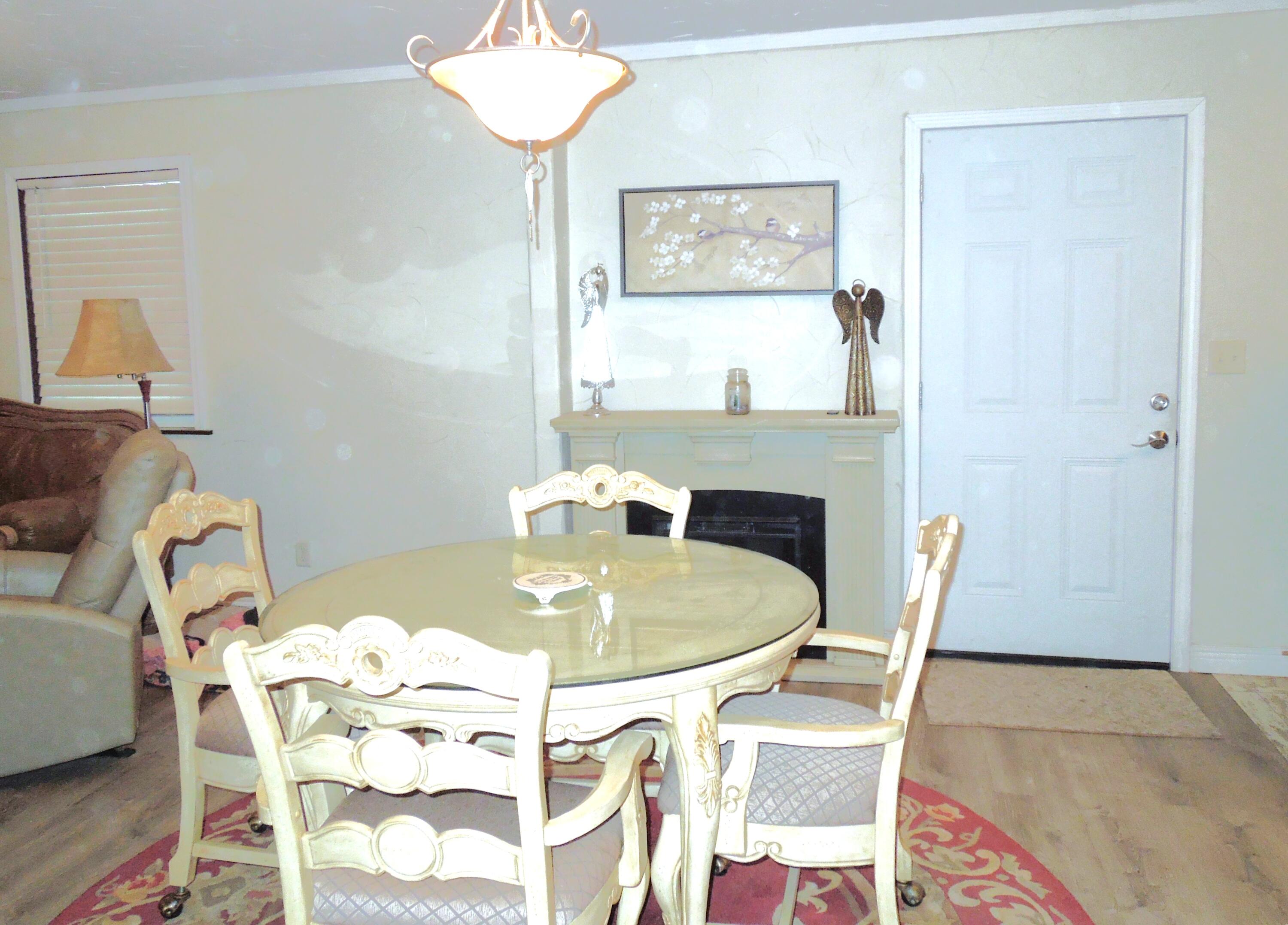404 3rd Street, Capitan, New Mexico image 13