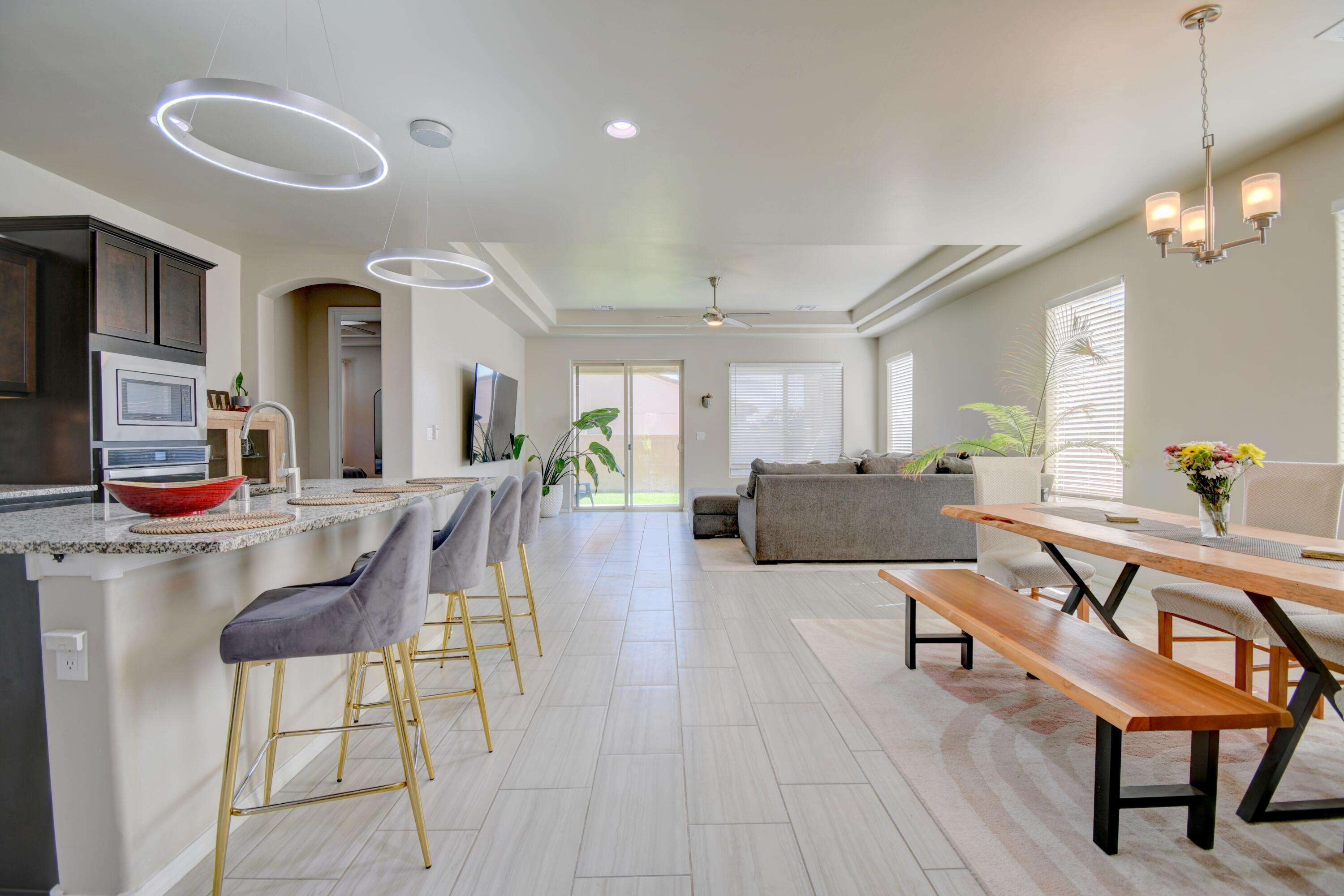 9040 S Sky Street NW