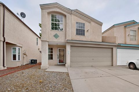 Townhouse For Sale - 1909 Amor Drive<br/> Albuquerque, NM 87120