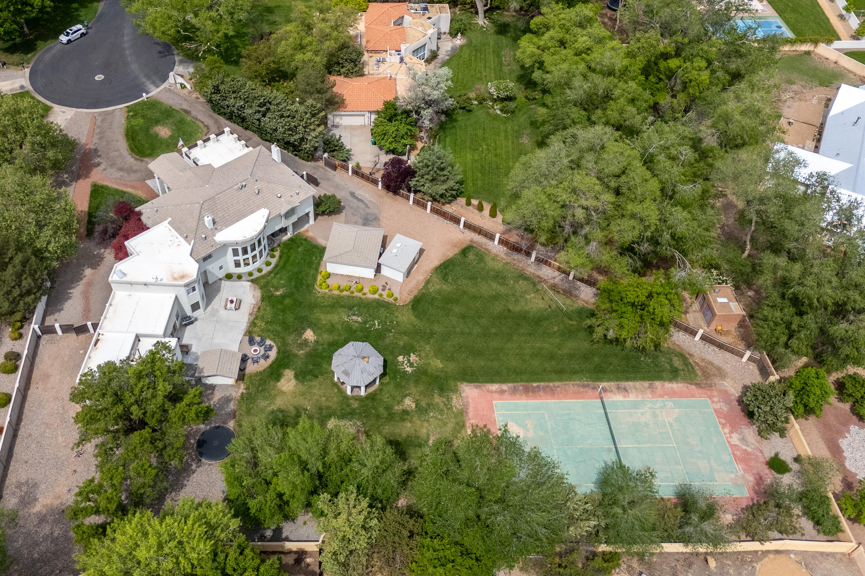 1418 Bonito Suenos Court, Los Ranchos, New Mexico image 46