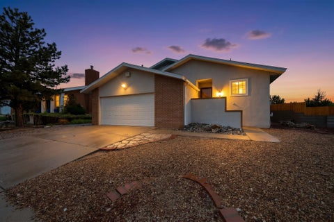 Homes For Sale - 13800 Paseo Vista<br/> Albuquerque, NM 87123