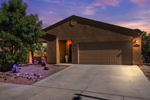 Photo of 1610 CAMINO RUSTICA SW, Los Lunas, NM 87031 (MLS # 1091941)