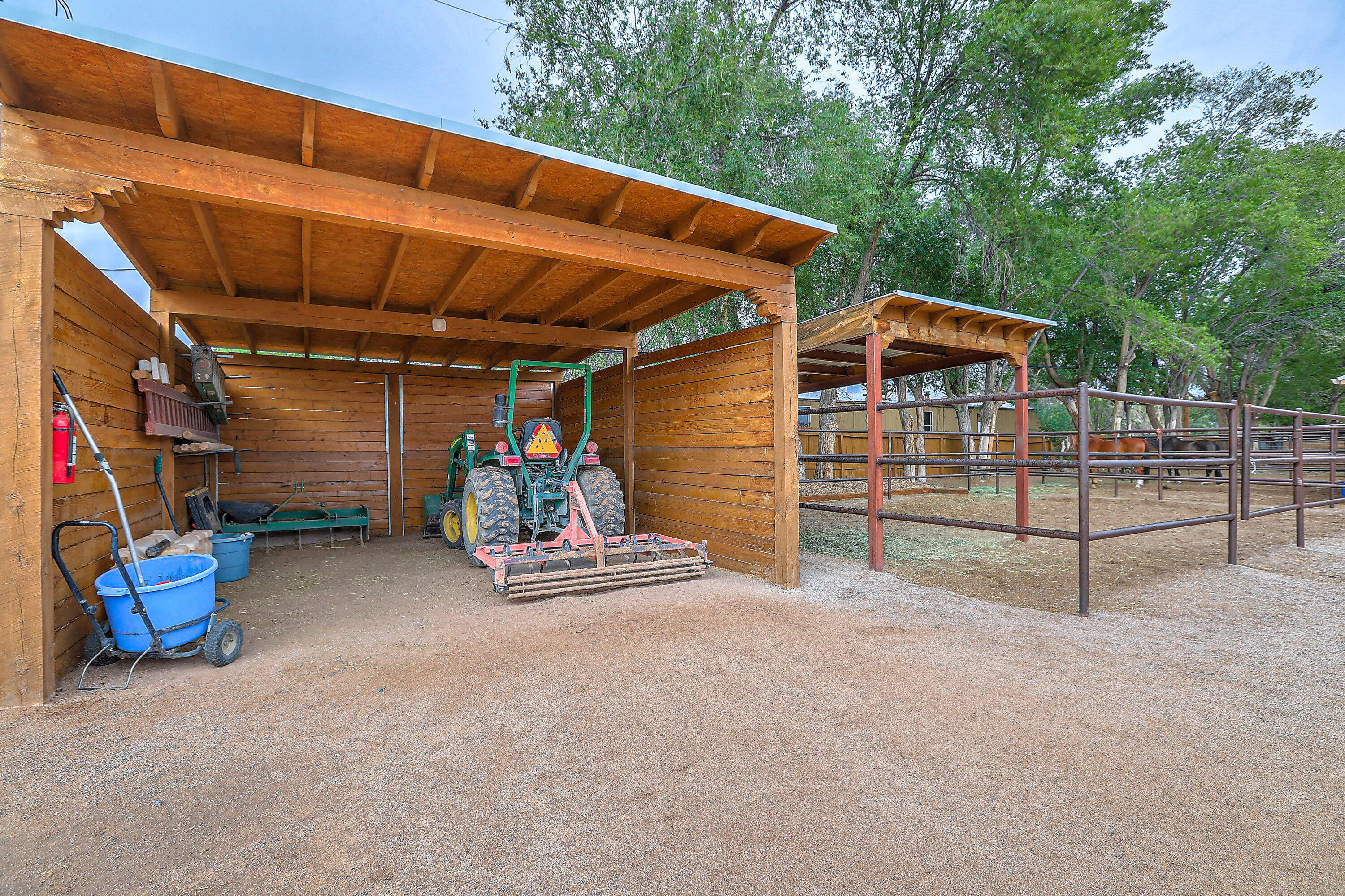 262 Entrada De Los Martinez, Corrales, New Mexico image 15